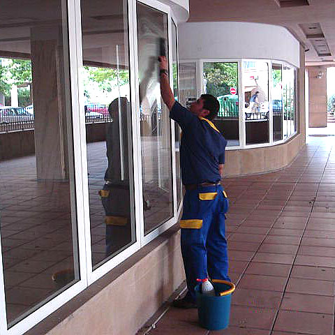 Limpieza de Edificios y Oficinas Capital Federal Zona Norte